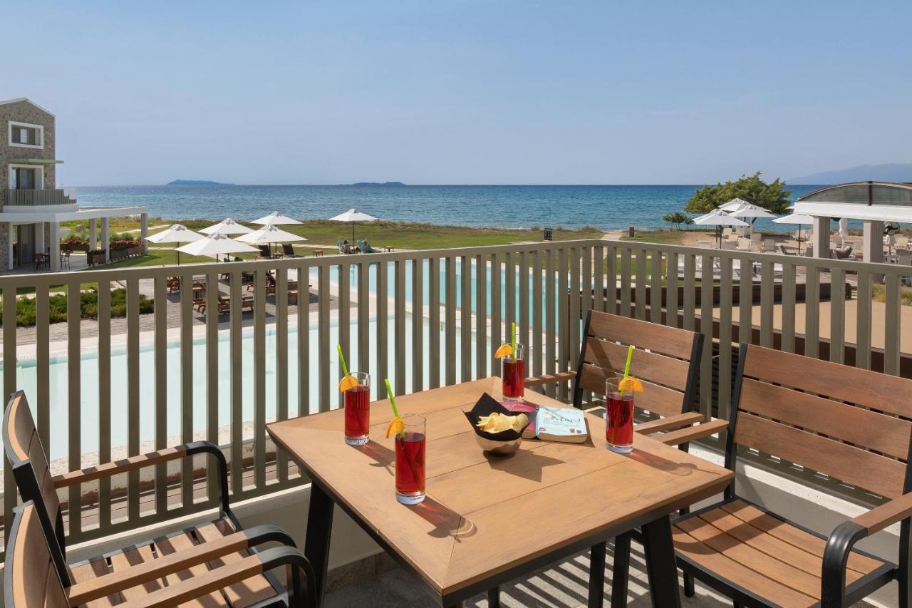 Thalassa Suites Plage d'Almiros Chambre photo