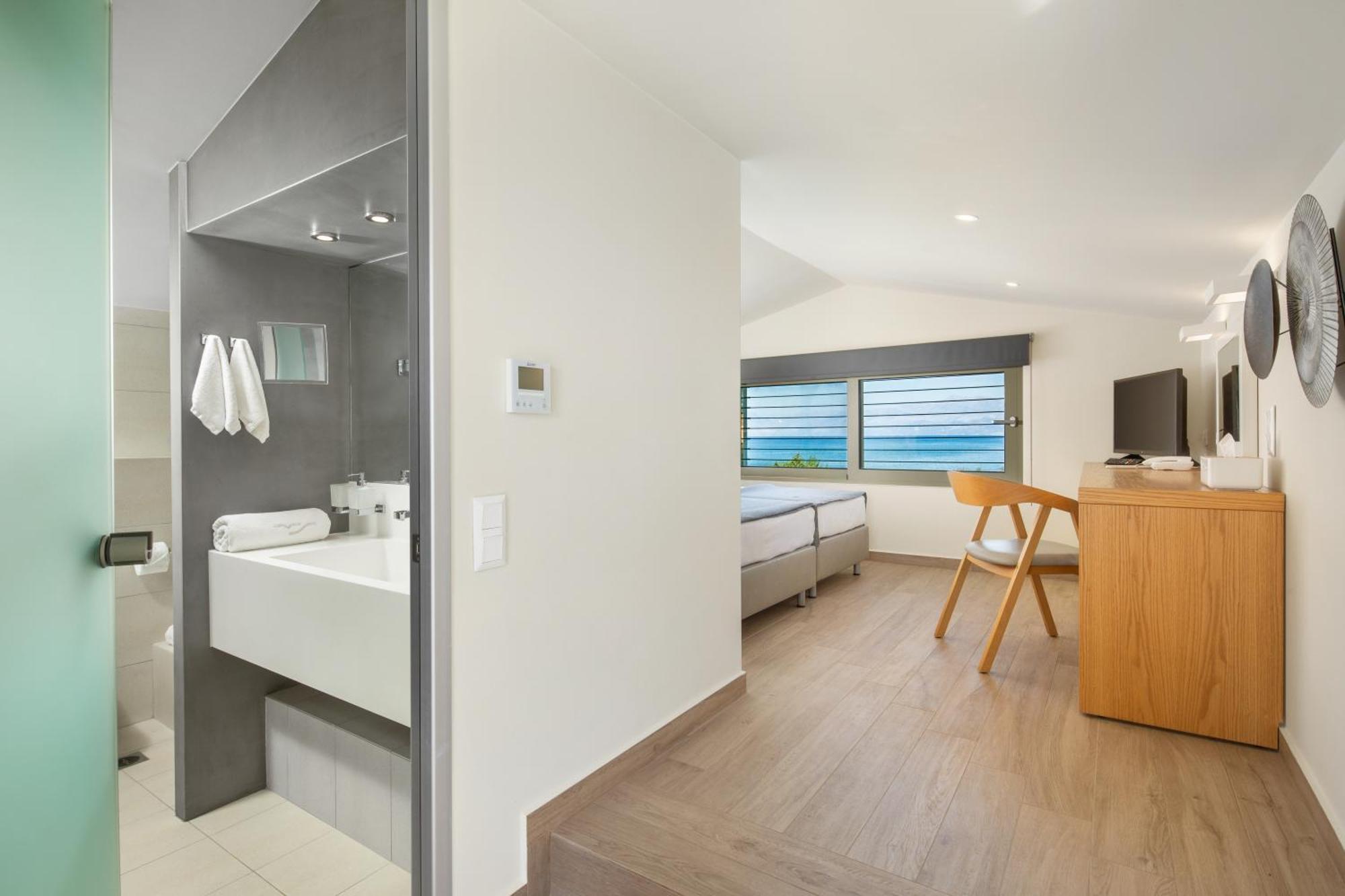 Thalassa Suites Plage d'Almiros Chambre photo